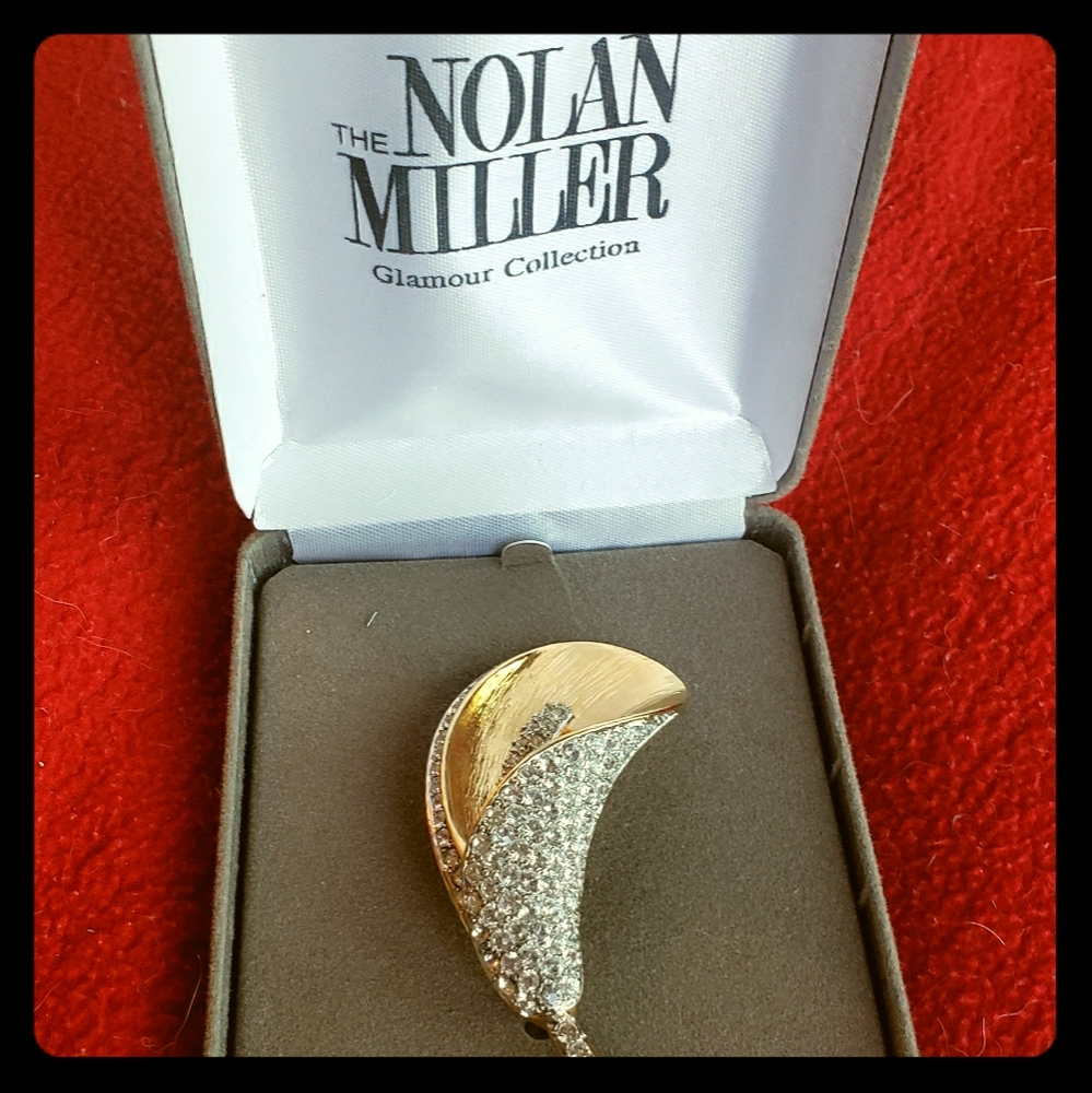 Nolan Miller Glamour Collection Flower pin brooch